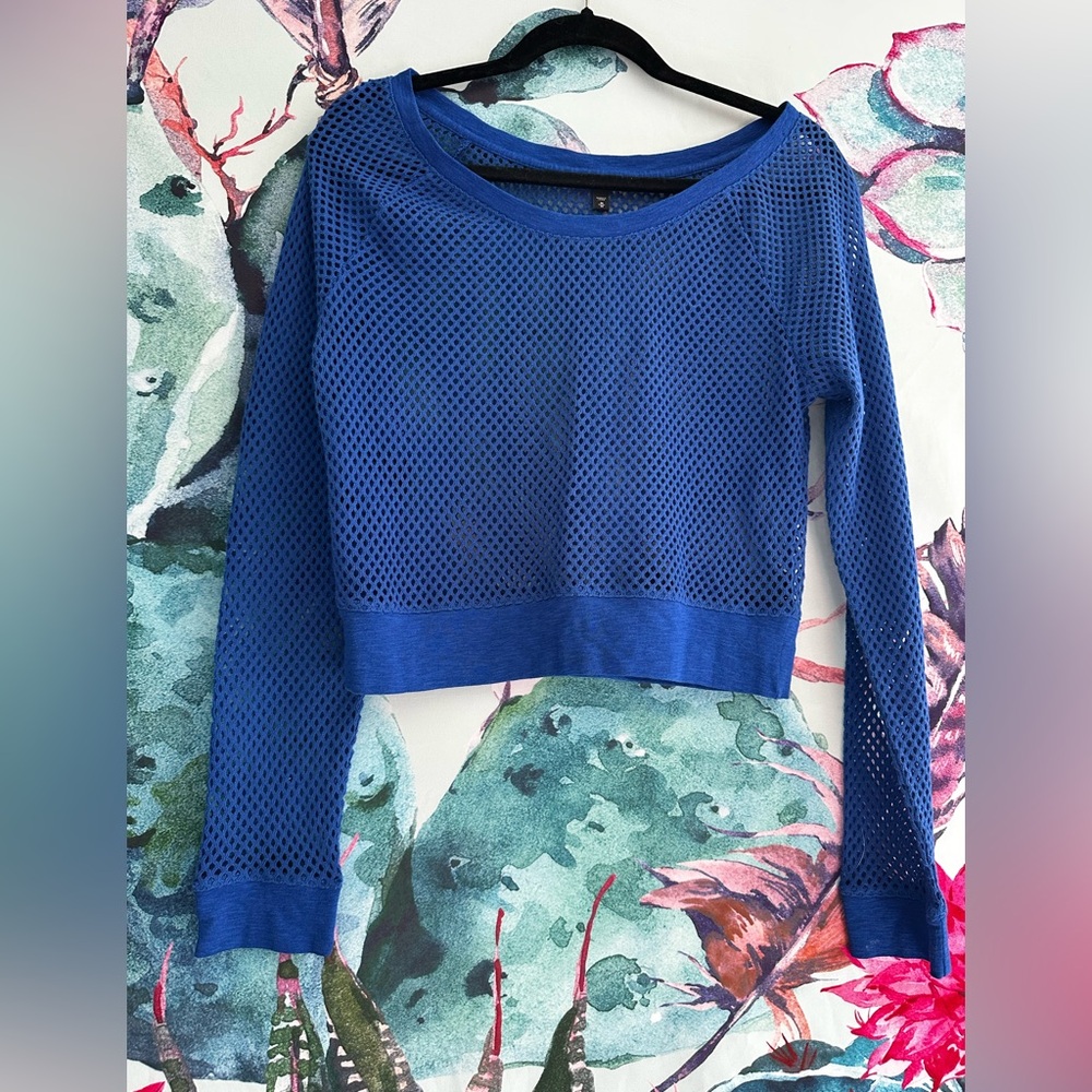 💙✨ EXPRESS Open Weave Knit Top Blue Long Sleeve Size Medium